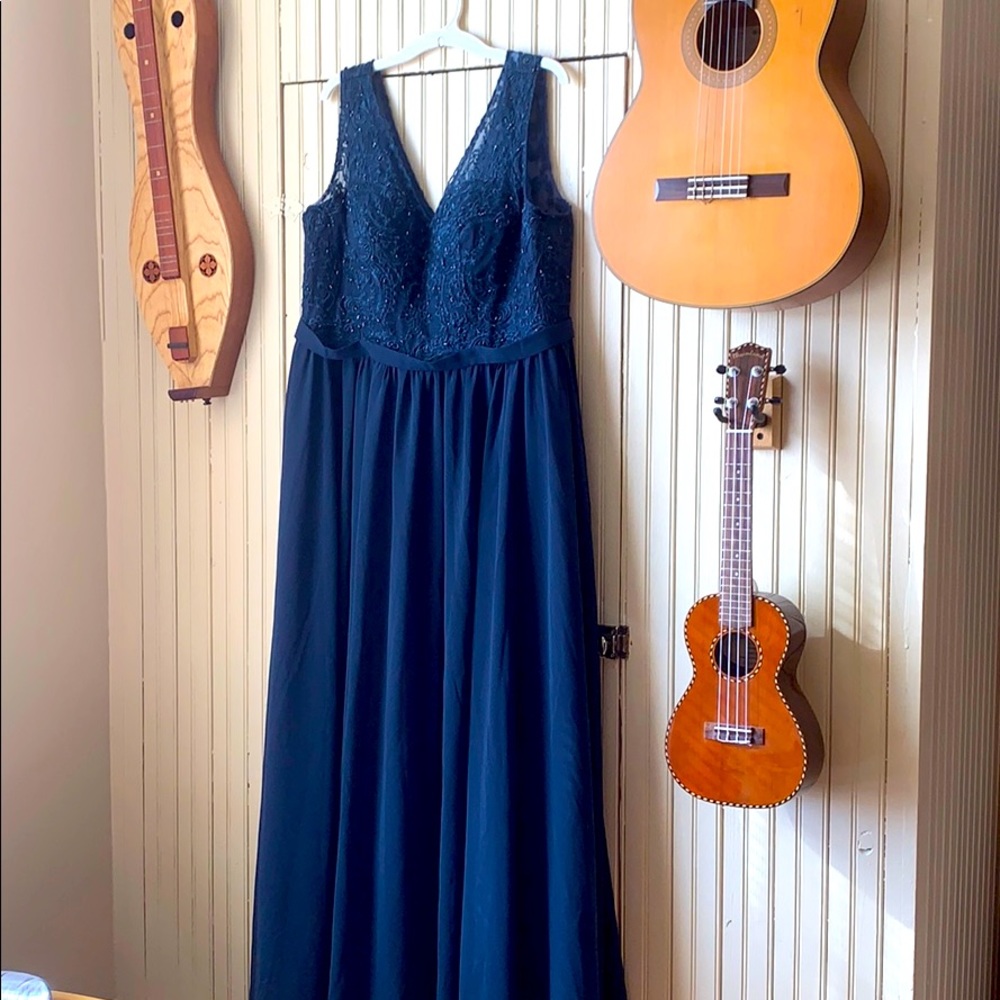 JJs House Floor length formal/bridesmaid dress